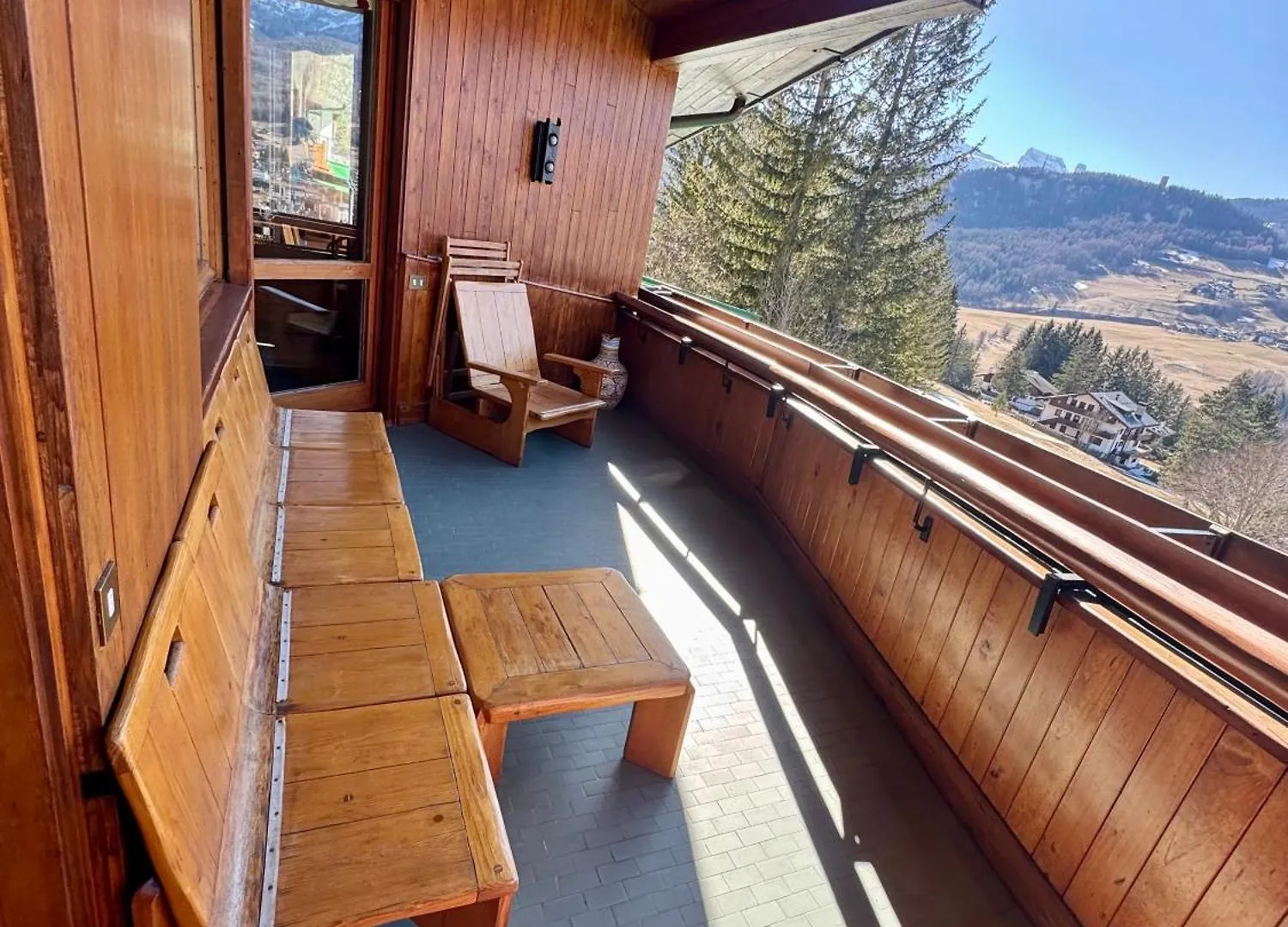 Elegant Apartment With Center And Tofana View Cortina d'Ampezzo