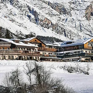 Hotel Rosapetra - Small Luxury Of The World, Cortina d'Ampezzo