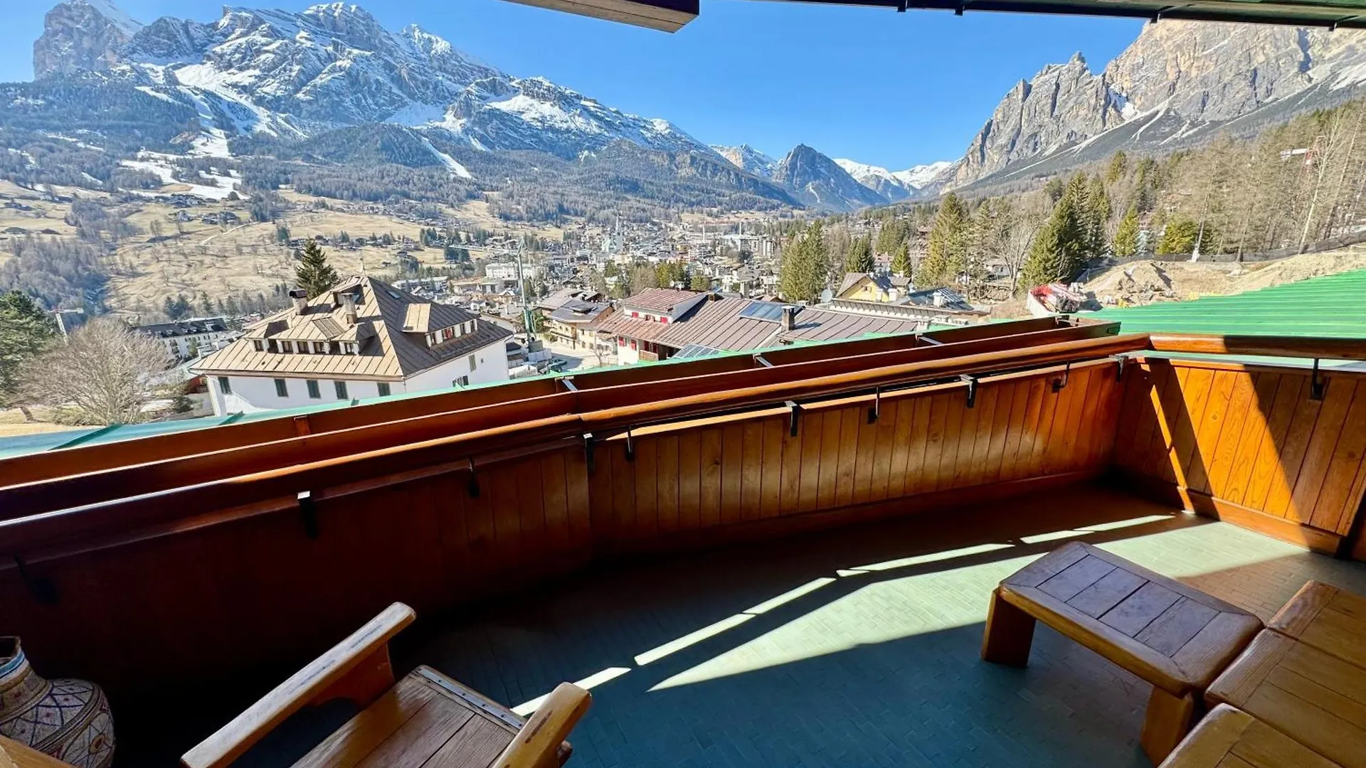 Elegant Apartment With Center And Tofana View Cortina d'Ampezzo Italië